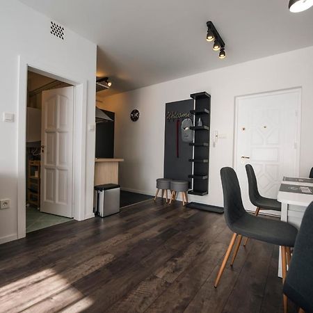 Anavrin Apartman Free Parking Apartment Pecs Ngoại thất bức ảnh