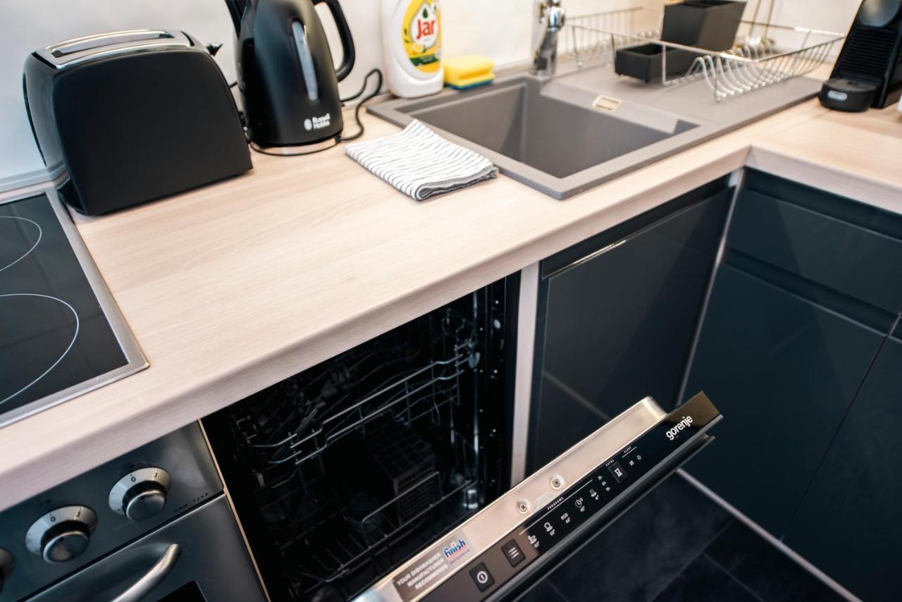 Anavrin Apartman Free Parking Apartment Pecs Ngoại thất bức ảnh