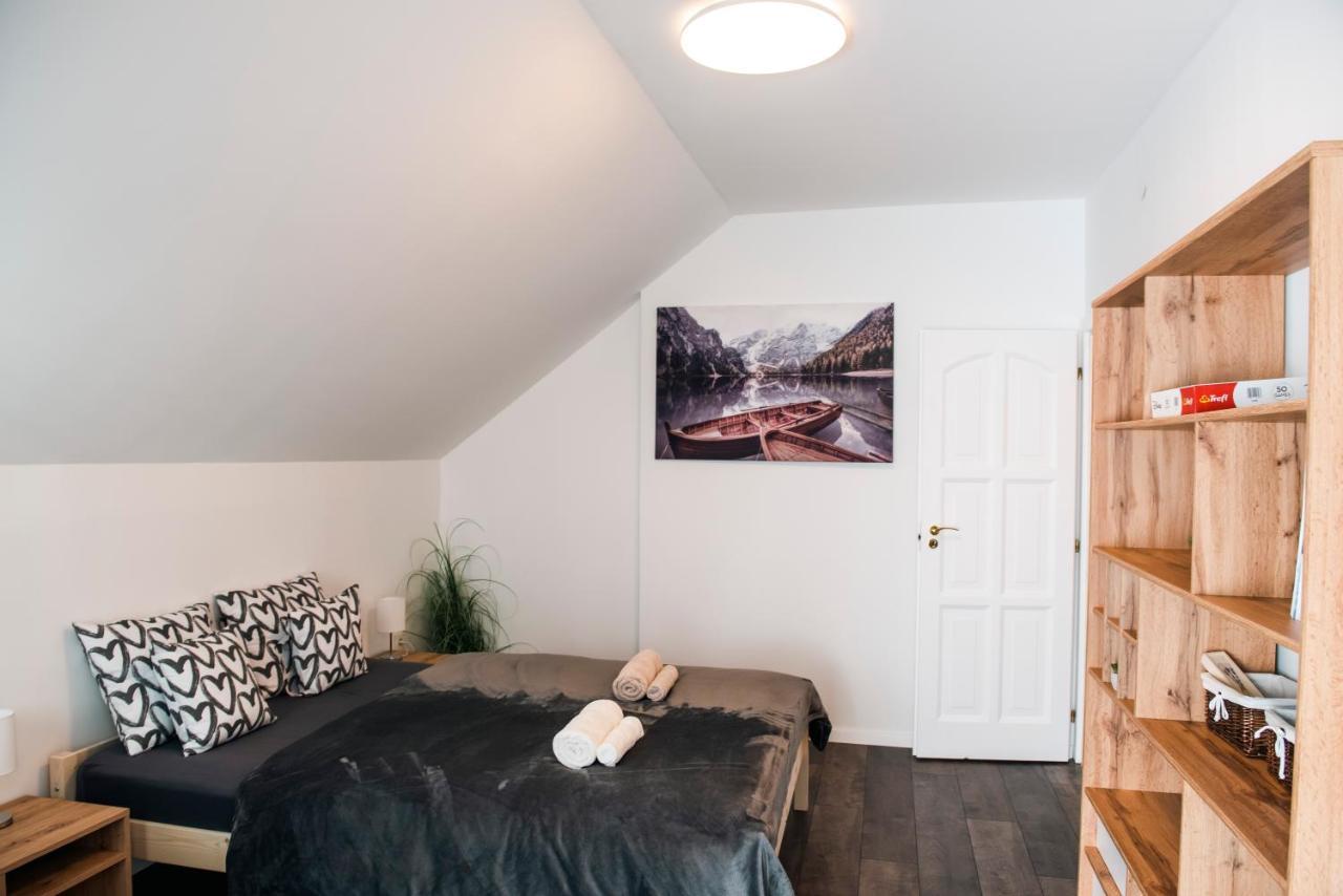 Anavrin Apartman Free Parking Apartment Pecs Ngoại thất bức ảnh