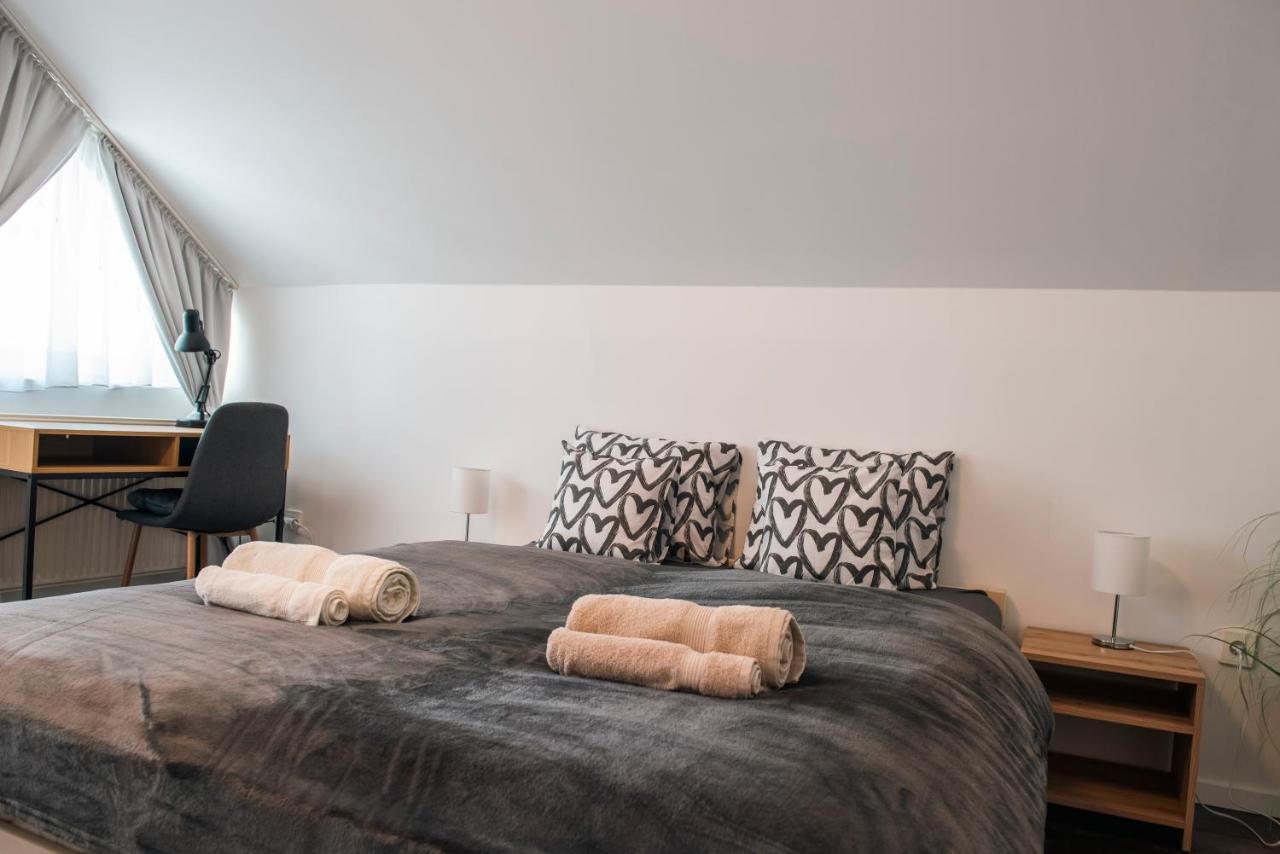 Anavrin Apartman Free Parking Apartment Pecs Ngoại thất bức ảnh