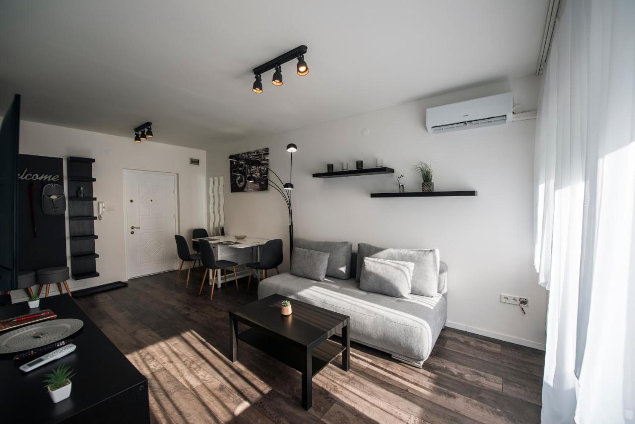 Anavrin Apartman Free Parking Apartment Pecs Ngoại thất bức ảnh