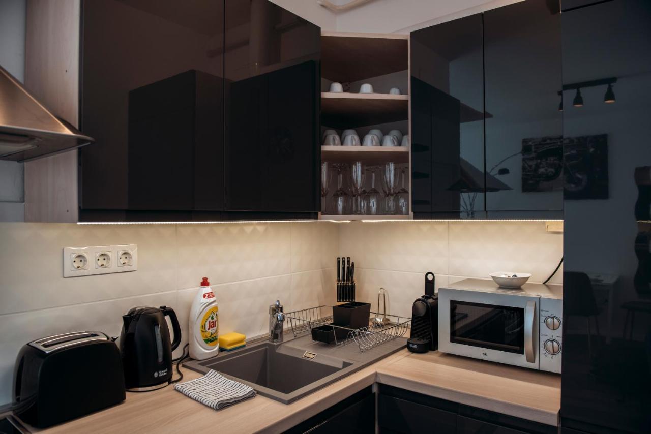 Anavrin Apartman Free Parking Apartment Pecs Ngoại thất bức ảnh